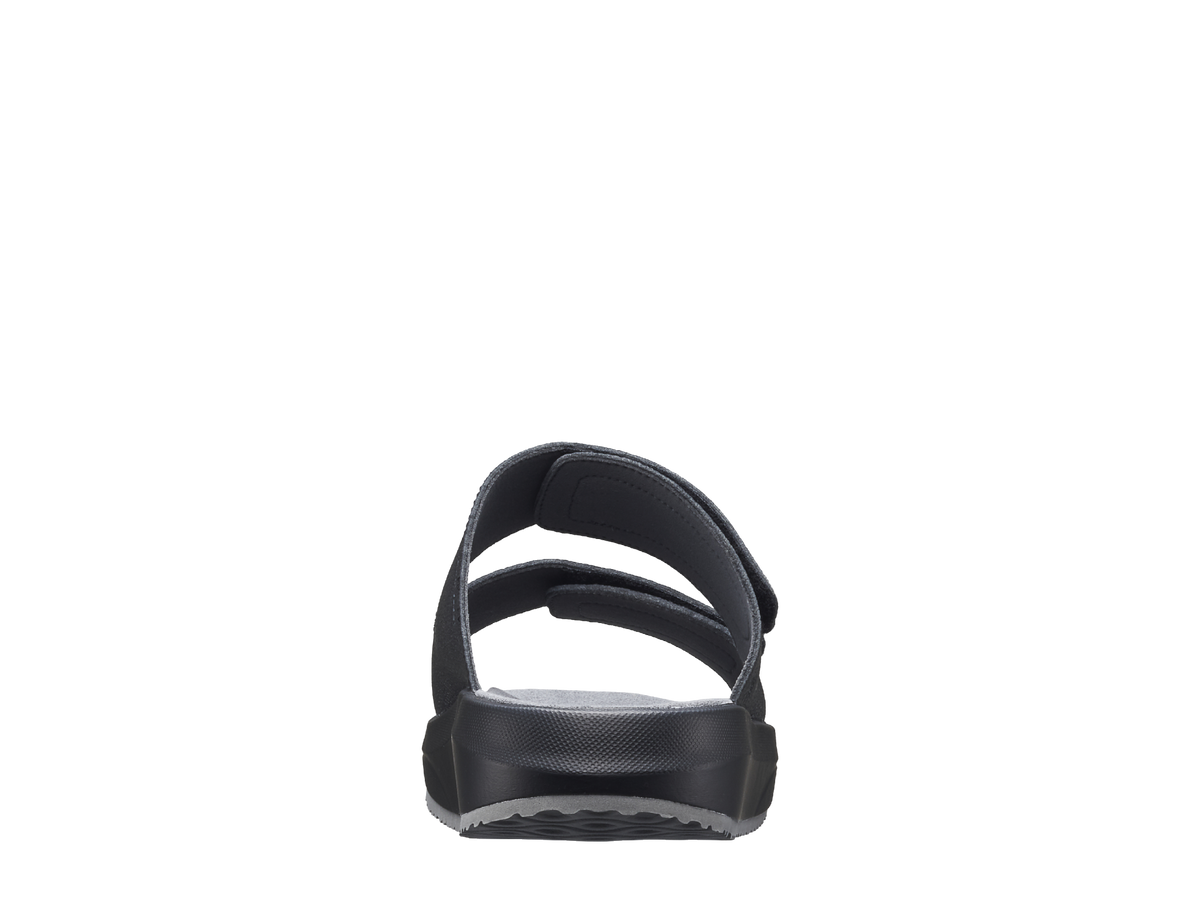 Max III Black